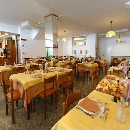 Anita 3* San Bartolomeo Al Mare