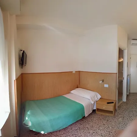 Anita Hotel 3*